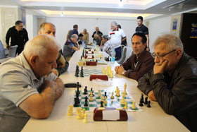 رقابت بازنشستگان صنعت نفت در رشته شطرنج