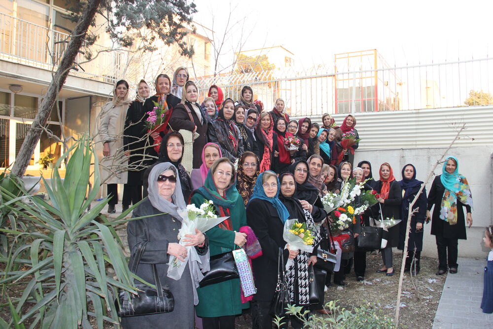 هدیه روز زن از طریق کارت رفاهی واریز شد بانوان بازنشسته صنعت نفت