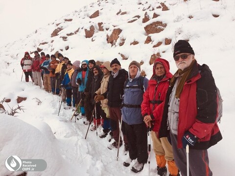 کوهنوردی گردشگری برف تبریز نشاط