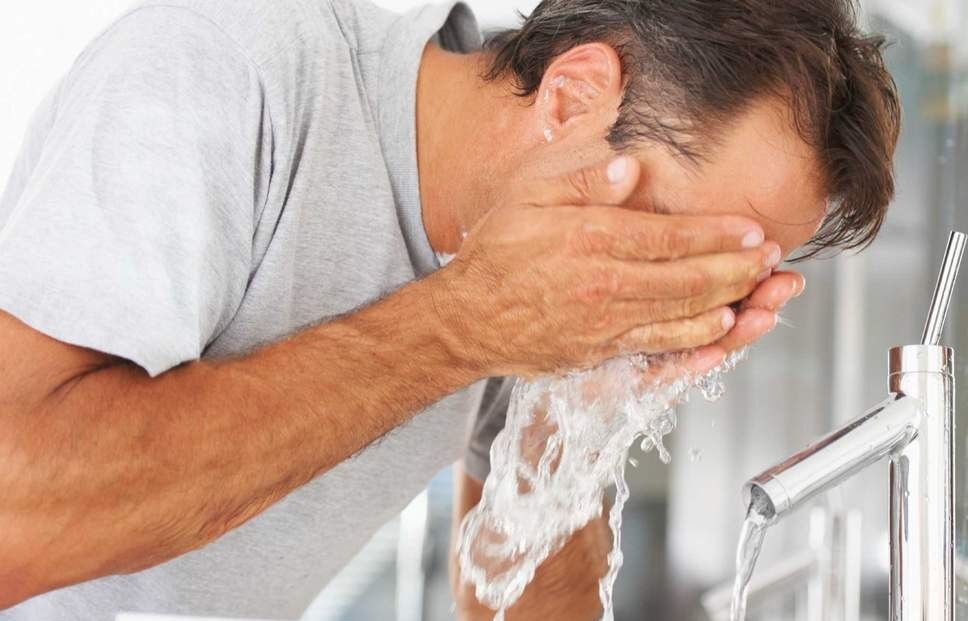 شستن صورت
