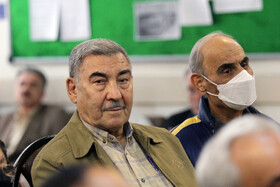 نشست معاون سلامت و بهداشت و درمان و مشاور رئیس صندوق ها در امور درمان با بازنشستگان در کانون تهران