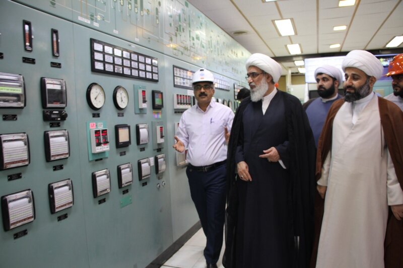 بازدید از پتروشیمی خارک