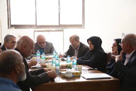 دیدار رئیس صندوقها با مسئولان کانون بندرعباس