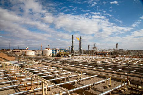میدان نفتی آذر