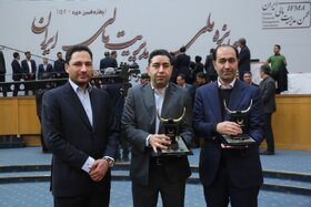 گروه توسعه مالی مهرآیندگان جایزه ملی مدیریت مالی ایران دریافت کرد