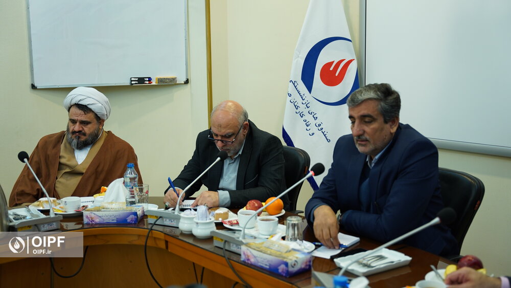 تجلیل از خانواده‌های معظم شهدا و جانبازان با حضور رئیس‌ صندوق‌ها (طرح سپاس)