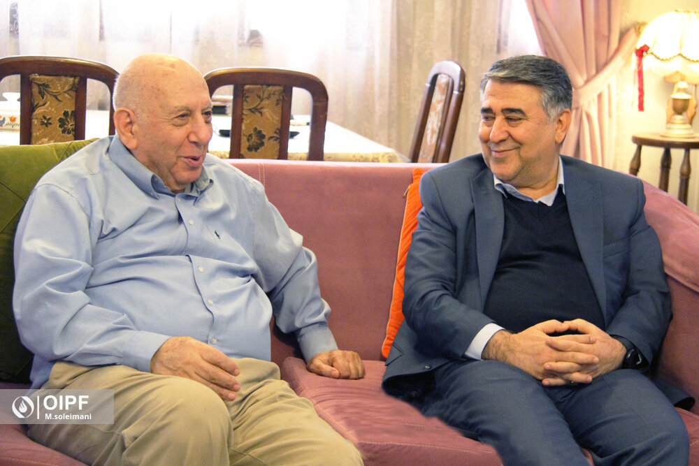 دیدار رئیس صندوقها با پیشکسوت صنعت نفت