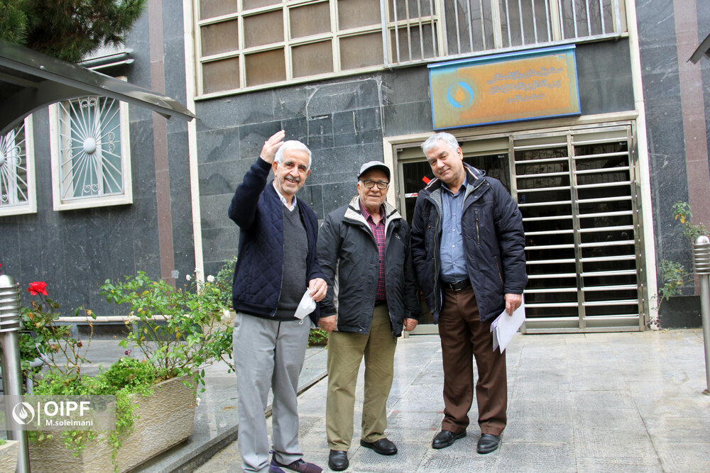 طرح «وام رفاه» برای بازنشستگان صنعت نفت آغاز شد / ثبت‌ نام برای دریافت وام ۲۰۰ تا ۳۰۰ میلیون تومانی