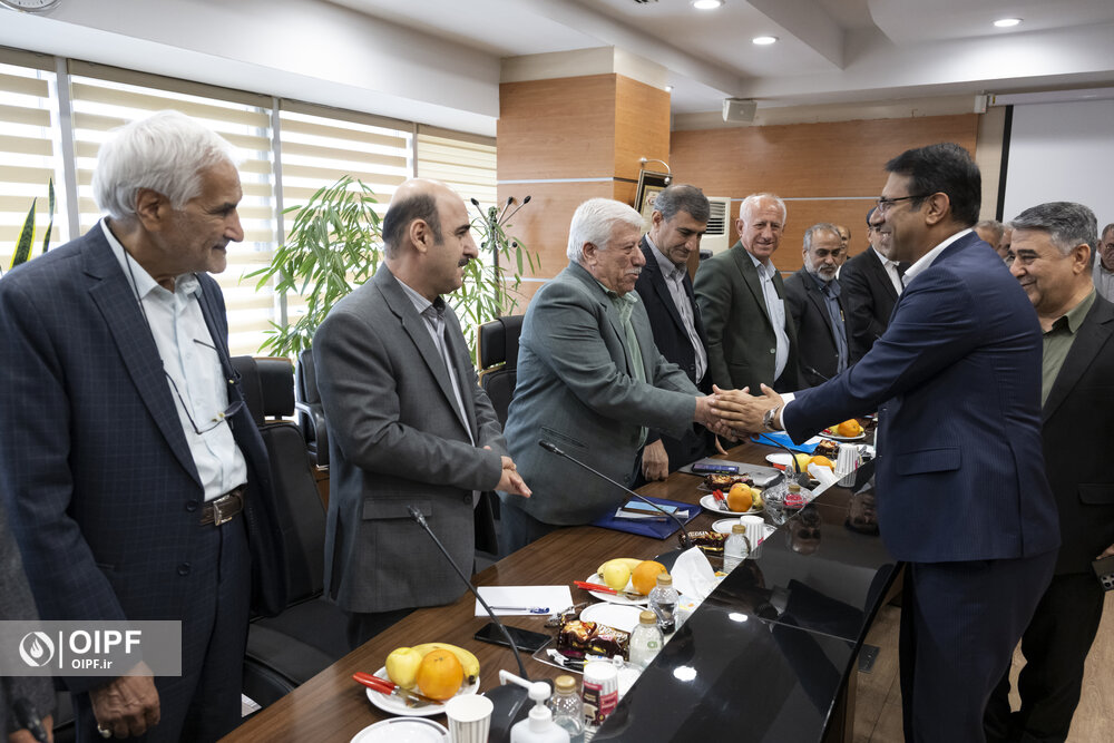 نشست مشترک مدیران ارشد صندوق‌ها و روسای کانون‌ها