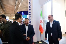 بازدید دکتر حسین زاده، رئیس هیئت رئیسه صندوق ها در دومین روز نمایشگاه بین المللی نفت