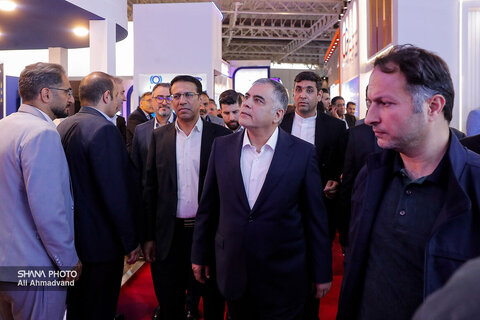بازدید وزیر نفت از دومین روز نمایشگاه نفت