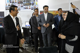 بازدید رئیس هیئت‌رئیسه صندوق‌ بازنشستگی نفت از اتاق خبر رسانه‌های وزارت نفت