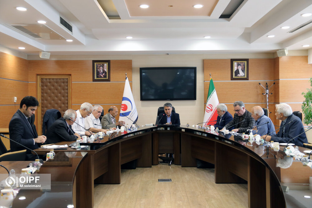 نشست مشترک هیئت مدیره کانون خطوط لوله و مخابرات با رئیس صندوق ها
