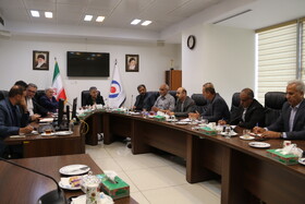 نشست دبیر و چند تن از روسای کانون ها با رئیس صندوق‌ها