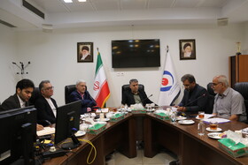 نشست دبیر و چند تن از روسای کانون ها با رئیس صندوق‌ها