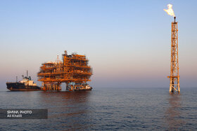 نصب سکوی 6200تنی میدان رشادت