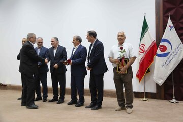 آیین گرامیداشت هفته دفاع مقدس و تجلیل از بازنشستگان ایثارگر صنعت نفت