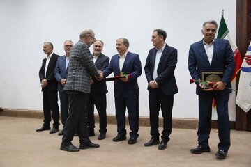 آیین گرامیداشت هفته دفاع مقدس و تجلیل از بازنشستگان ایثارگر صنعت نفت