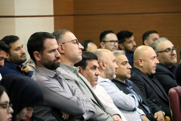 دیدار رئیس صندوق‌ها با کارکنان